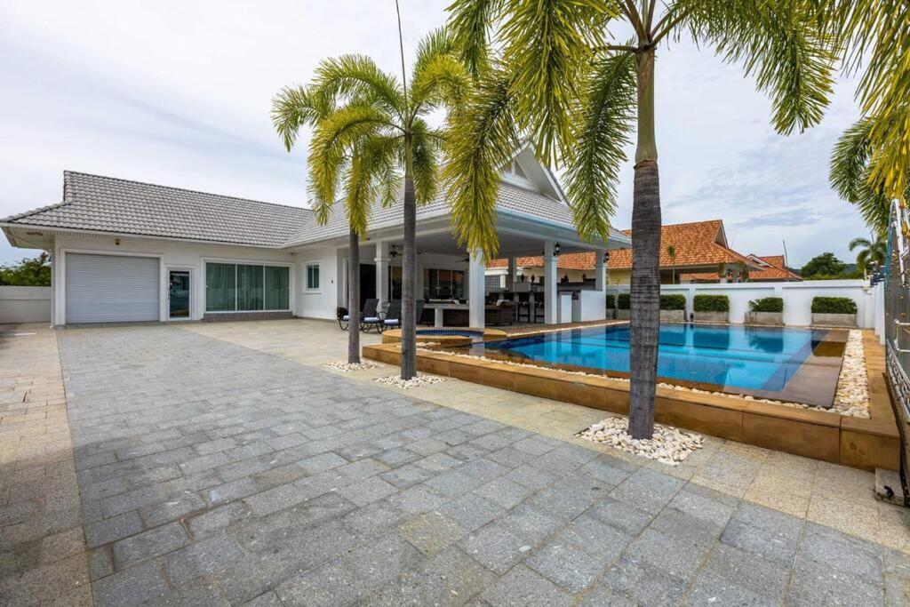 Private 3 Bedroom Pool Villa! Casa vacanze