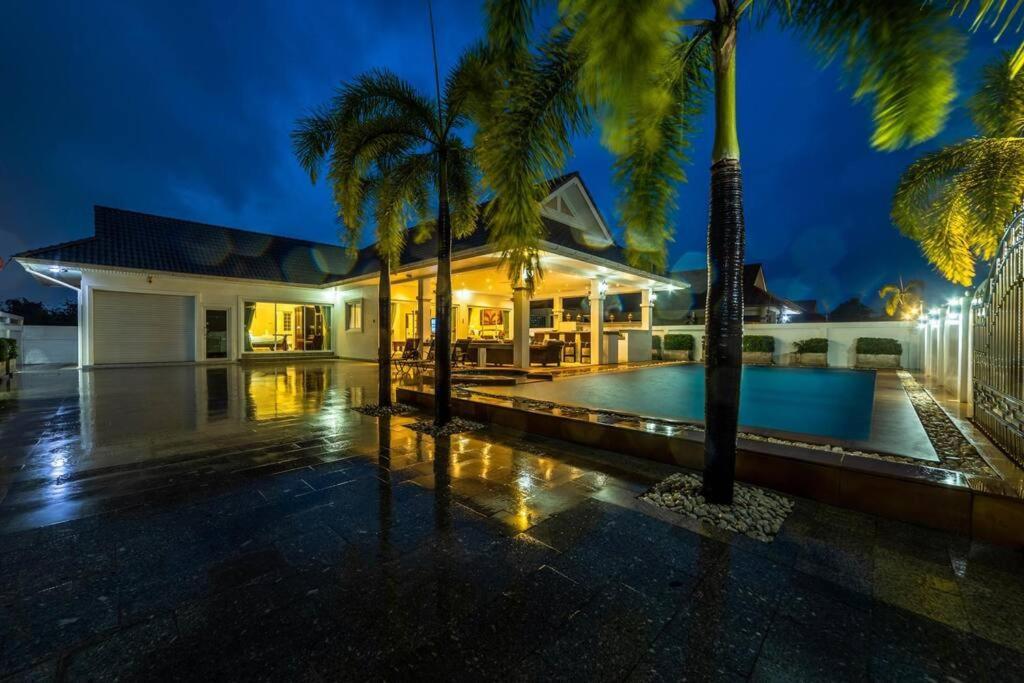 Casa vacanze Private 3 Bedroom Pool Villa! *