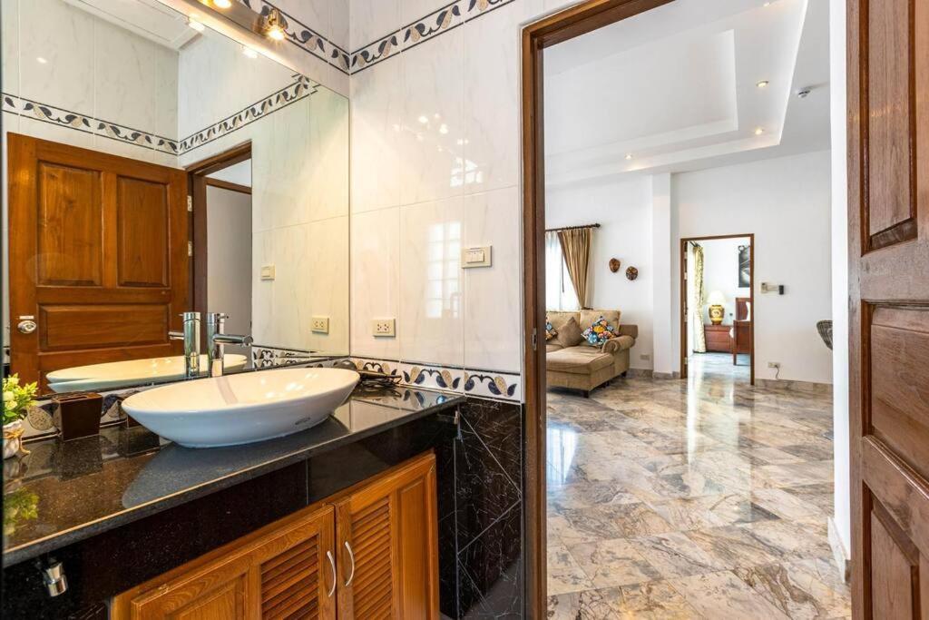 Private 3 Bedroom Pool Villa! Casa vacanze