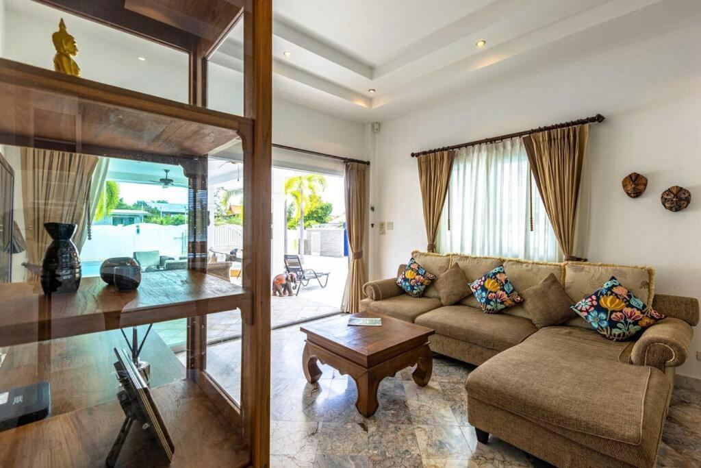 Private 3 Bedroom Pool Villa! Casa vacanze Hua Hin