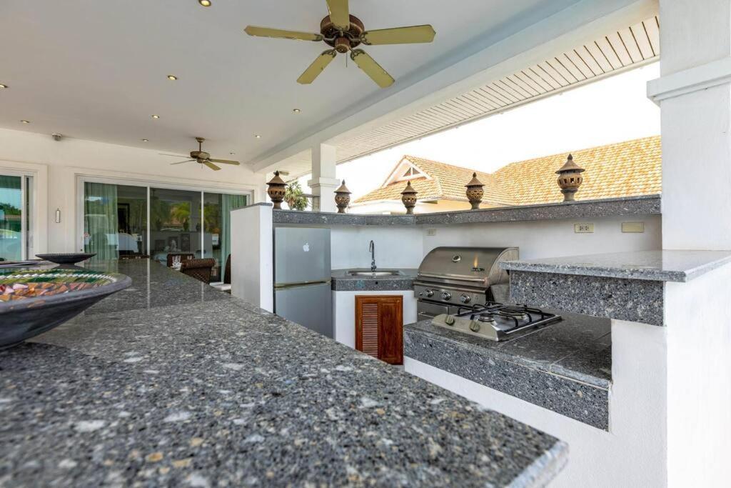 Private 3 Bedroom Pool Pp10 度假居 *